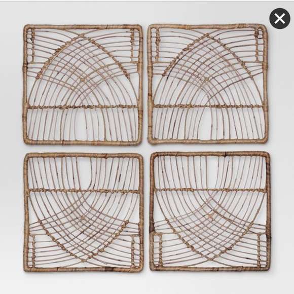 ISO ... Rattan Wicker Wall Natural 14”x14” 4 pc - Picture 2 of 2